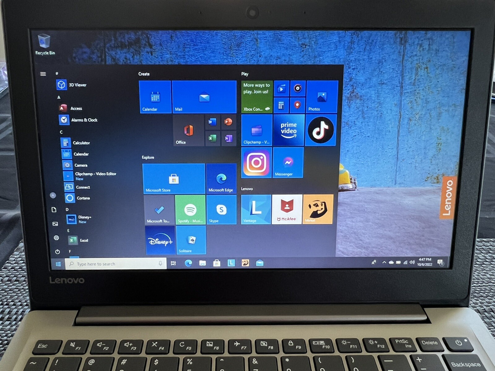 Really Nice Lenovo Ideapad 130S-11IGM 11.6″ 4GB DDR4 64GB SSD  – Gray