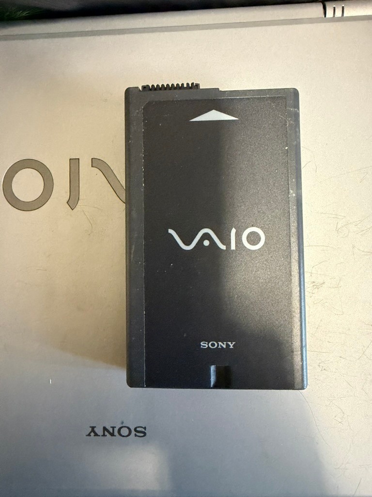 Vtg Sony VAIO PCG-K45/PCG-9U1L Laptop P4@3.20 GHz/1GB/80GB WinXP Bundle PLS READ