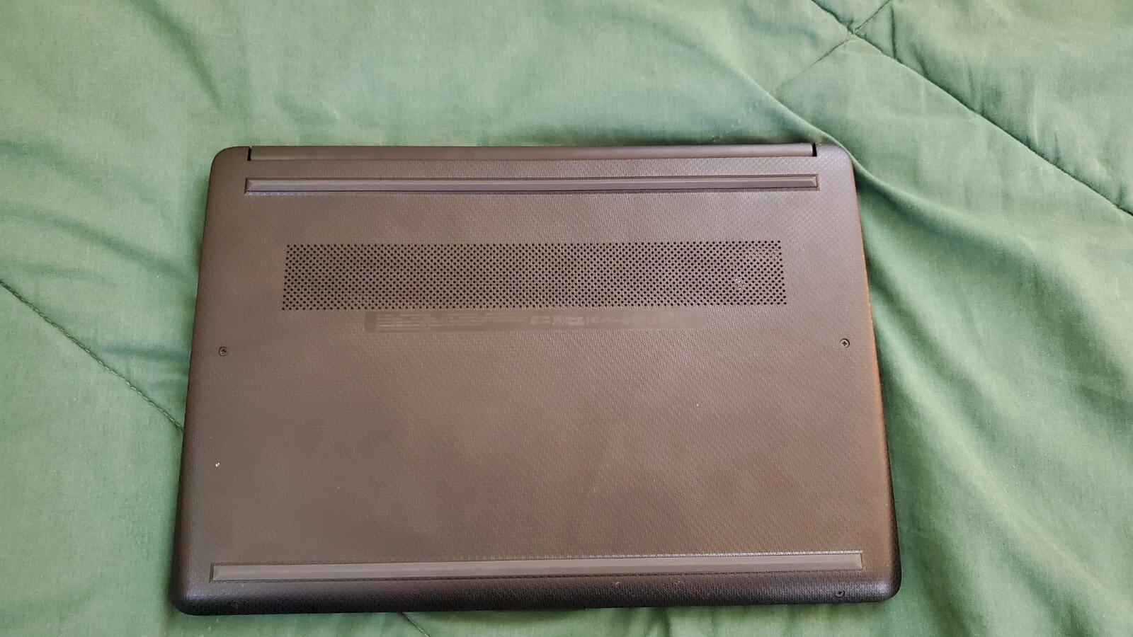 HP 14-DQ0051DX 14″ (64GB eMMC, Intel Celeron, 4GB) Laptop, Very Good Condition