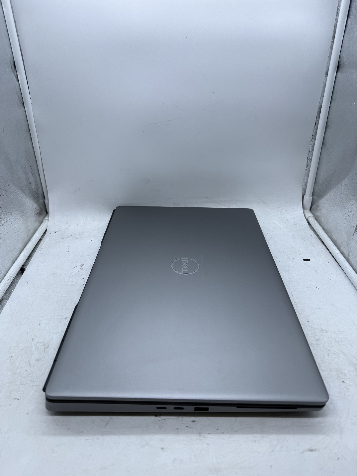 Dell Precision 7750 I7-10850H Nvidia Quadro T1000, No SSD Bios LOCK