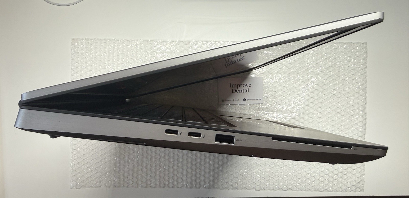 Dell Precision 7760 4K Xeon W-11855M 64GB (2×32)RAM 1TB SSD RTX A5000 16 GB
