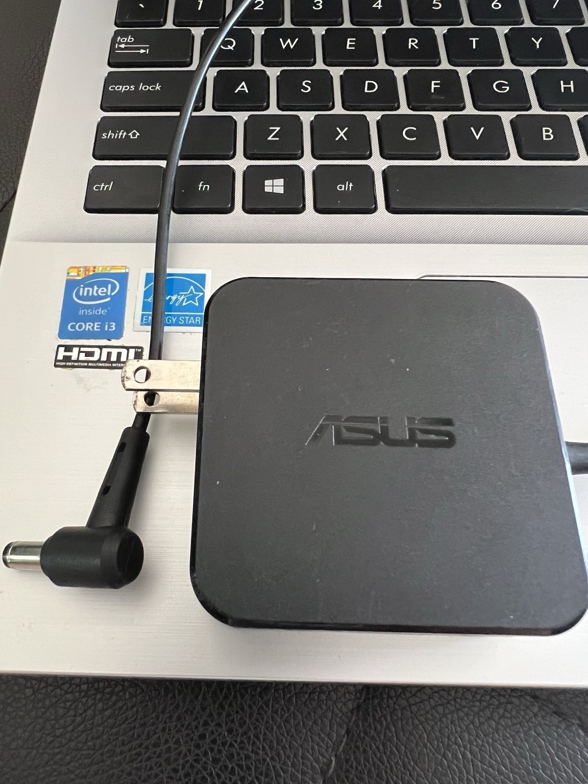 ASUS X555L Laptop Working – With Charger (Battery Needed Read Desc)