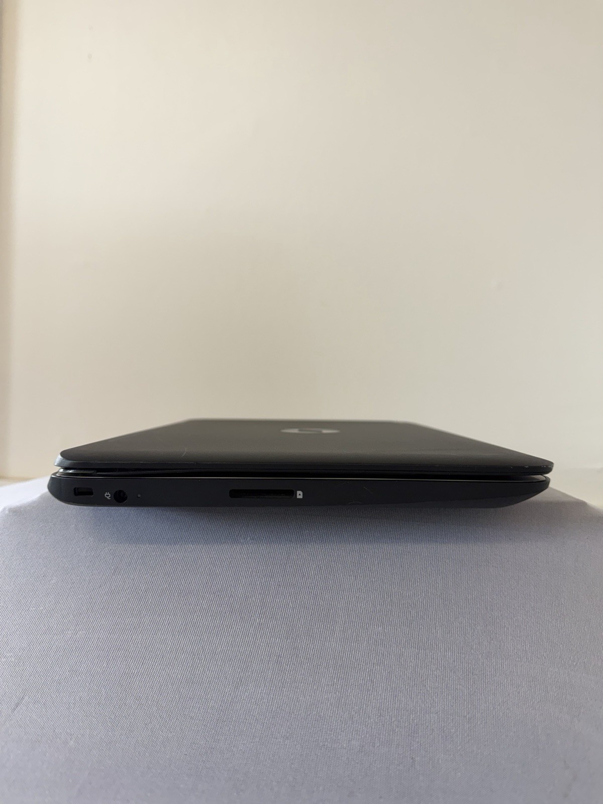 HP Chromebook 11 G4 – Screen Marked – Intel Celeron N2840 – RAM 2 GB – Read Des