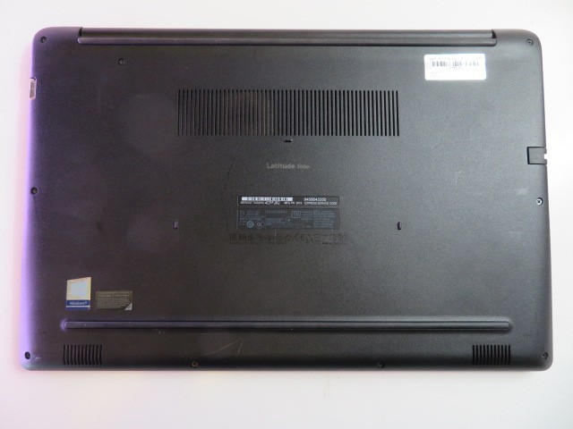 DELL LATITUDE 3500 i7-8565U 1.8GHz 16GB 256GB NVMe GEFORCE MX130 WIN 11 PRO