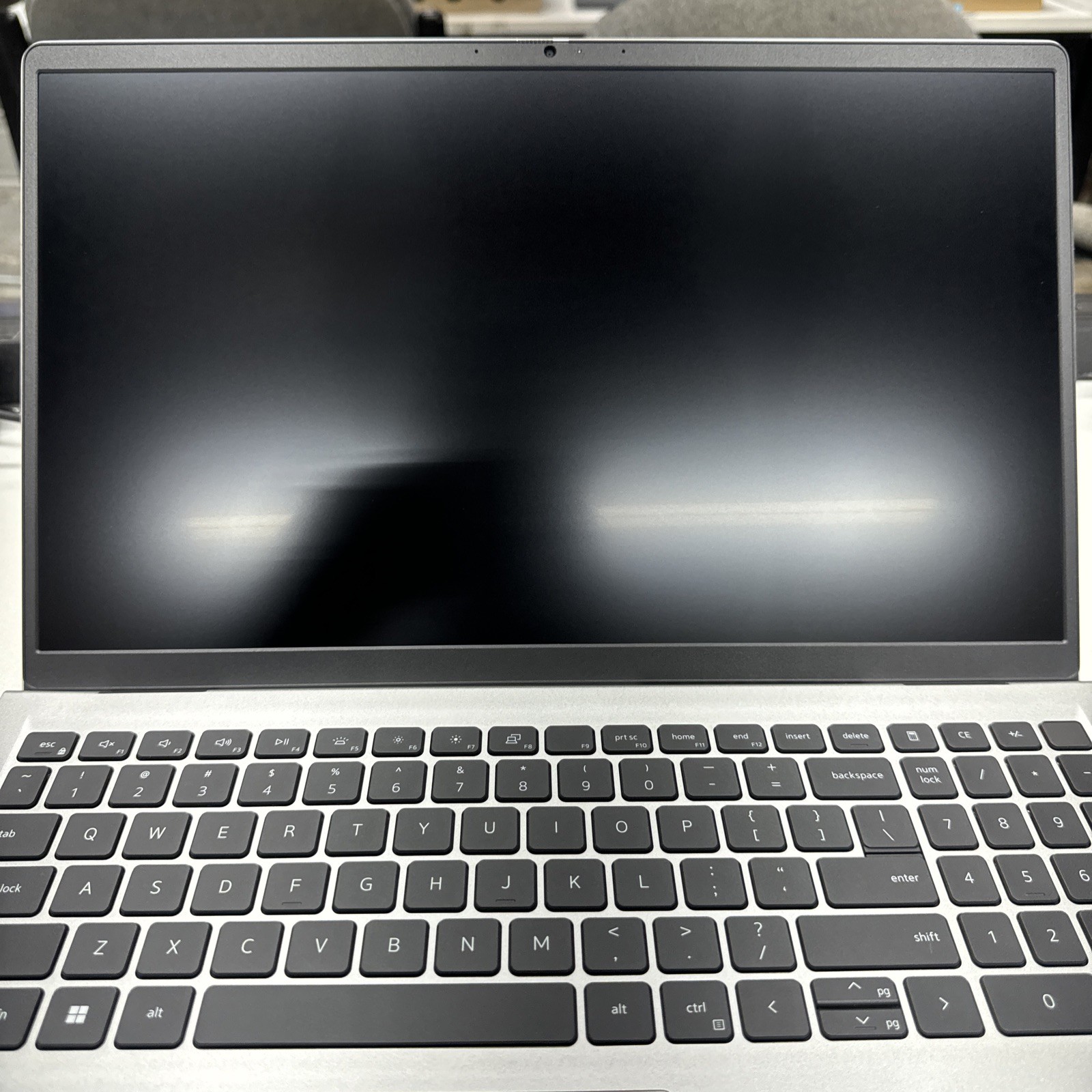 Dell 15. DC15250 P112F011. Used!