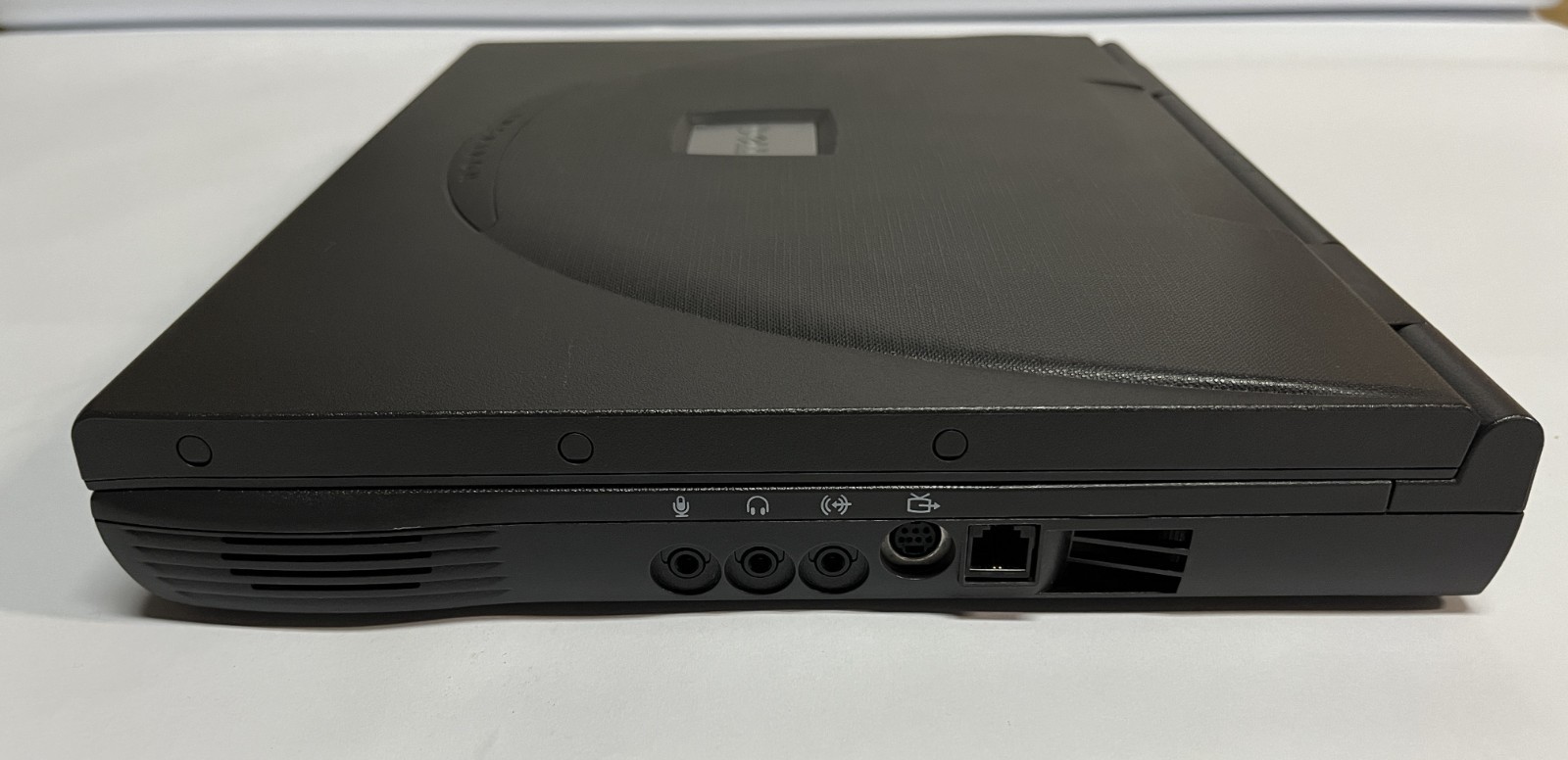 Dell Inspiron 3800 Pentium III 500Mhz 256MB Ram, 6GB HDD ATi Mobility Windows 98