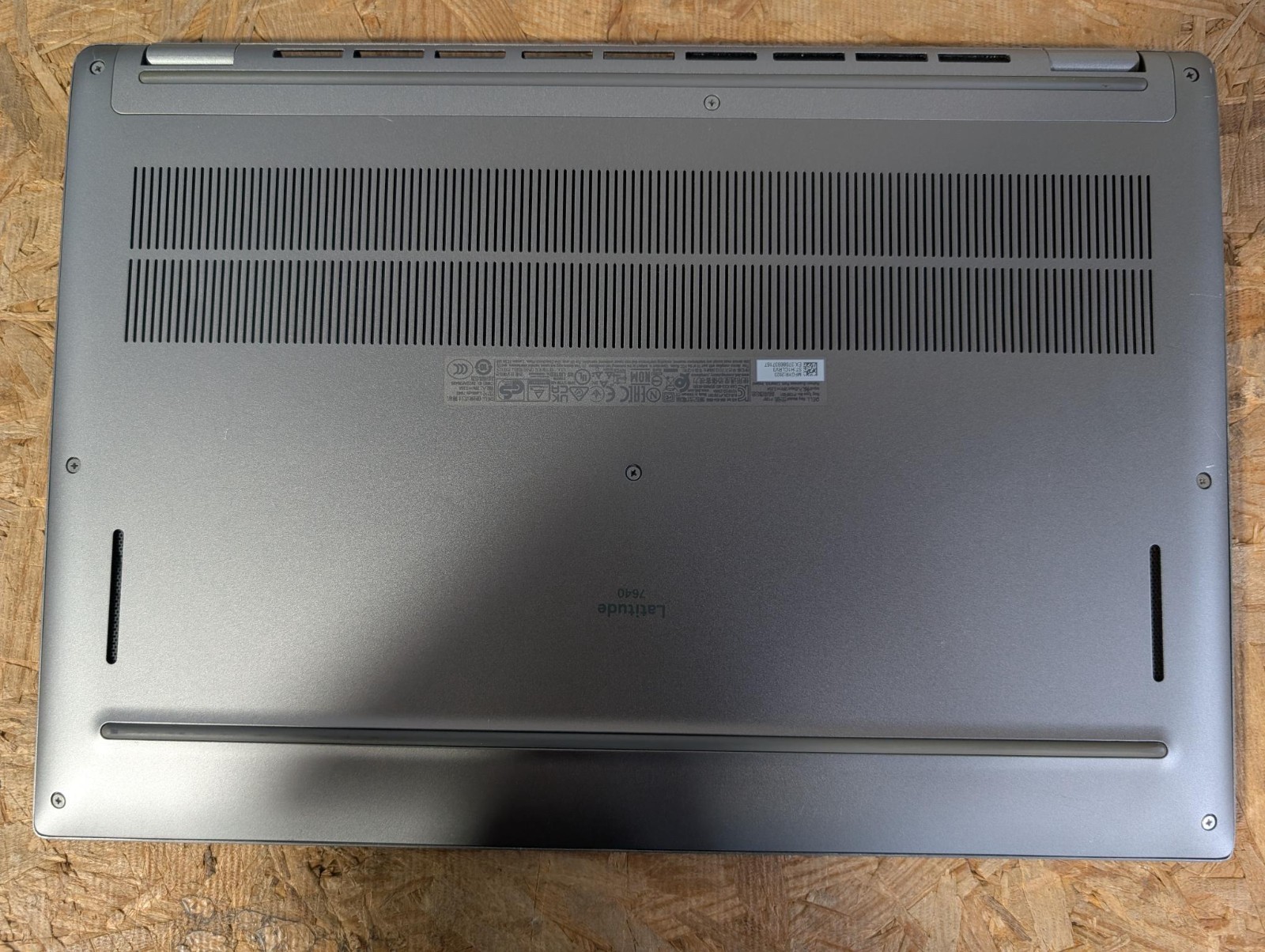 Dell Latitude 7640 | intel i5-1345u| 16GB RAM DDR5| 256GB SSD| Charger| Touch