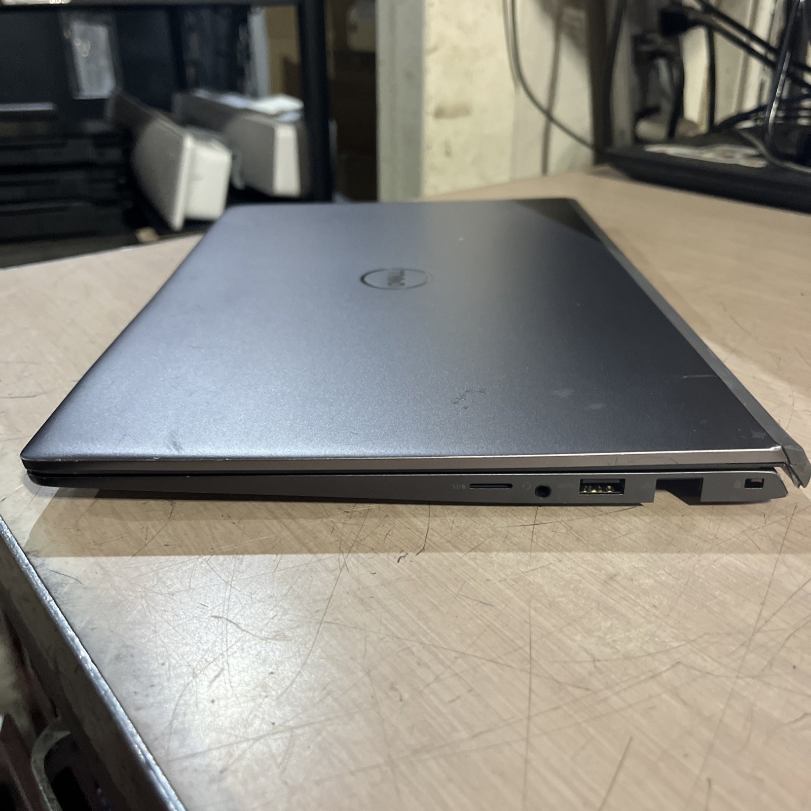 DELL VOSTRO 5402 INTEL CORE I5-1135G7 4GB RAM NO HD