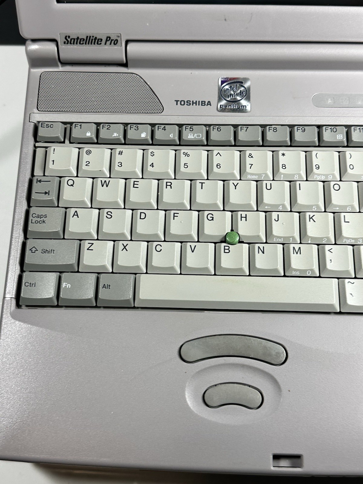 Toshiba Satellite Pro 440CDX Vintage Laptop w/ Port Replicator Charger Boot BIOS