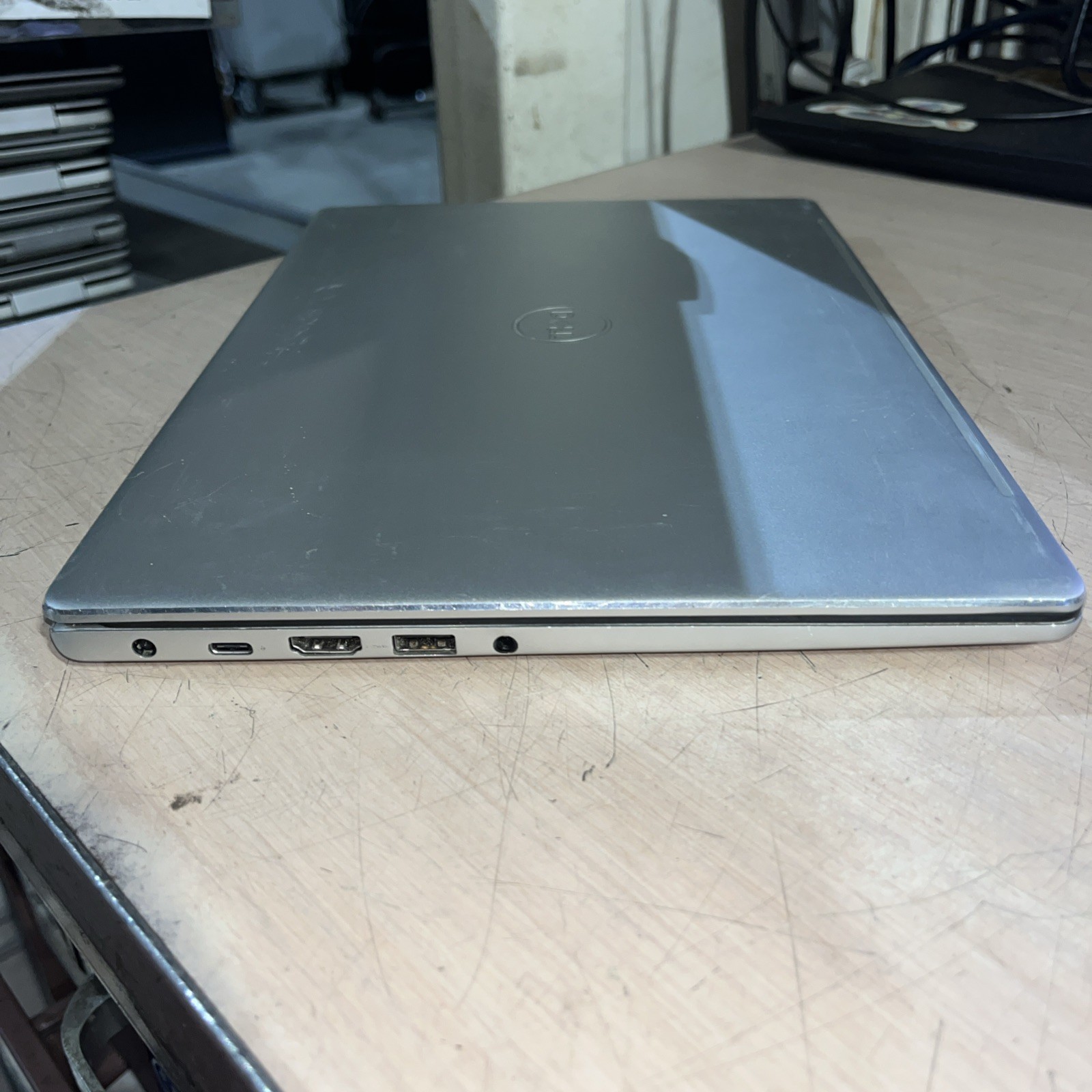 DELL INSPIRON 7380 INTEL CORE I5-8265U 1.60GHZ 8GB RAM NO HD