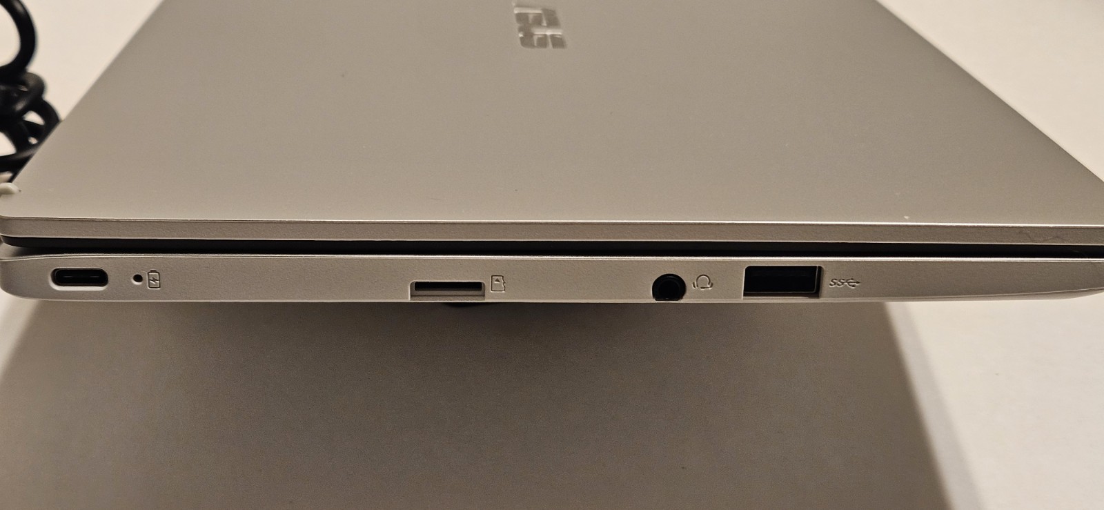 ASUS Chromebook CX1 11.6″ Display Intel N3350 32GB eMMC 4GB RAM CX1100CNA-AS42