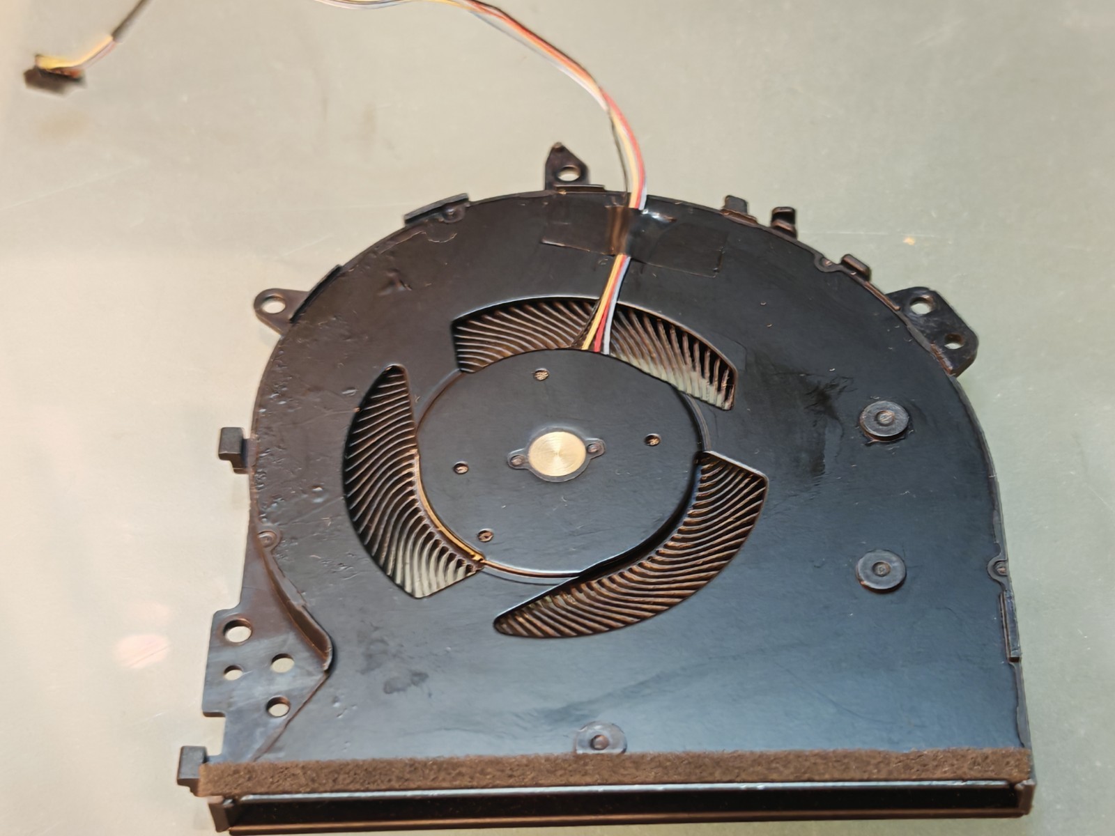 ASUS VIVOBOOK 17 X712 M710 X512 F512 FAN FAN 13N1-7HM0101 13B0L40M01011