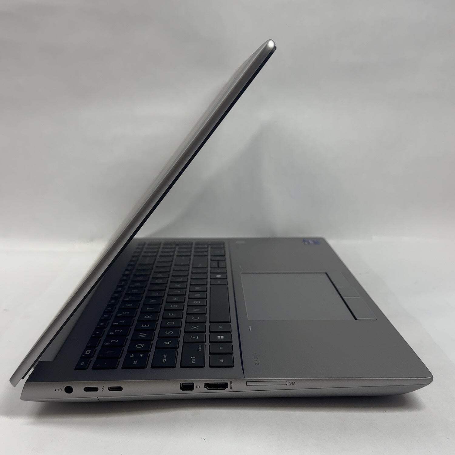 HP ZBook Fury 16 G11 16″ i9-13950HX 2.2GHz 64GB RAM 1TB SSD RTX 3500 Ada