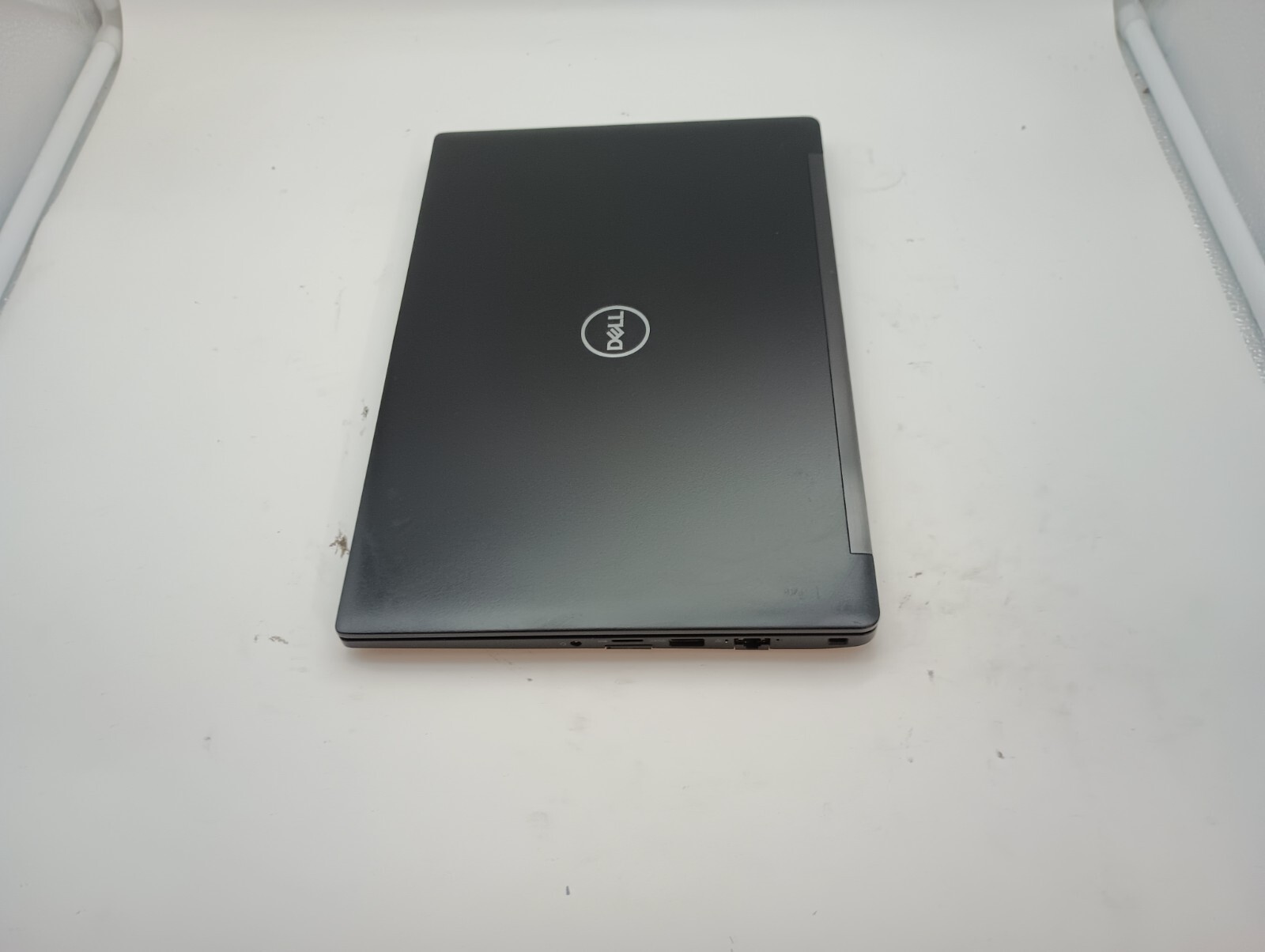 8026 Latitude 7290 w/charger.i5 8th gen(4cores).8GB.128GB SSD.12.5″.Backlit.Nice