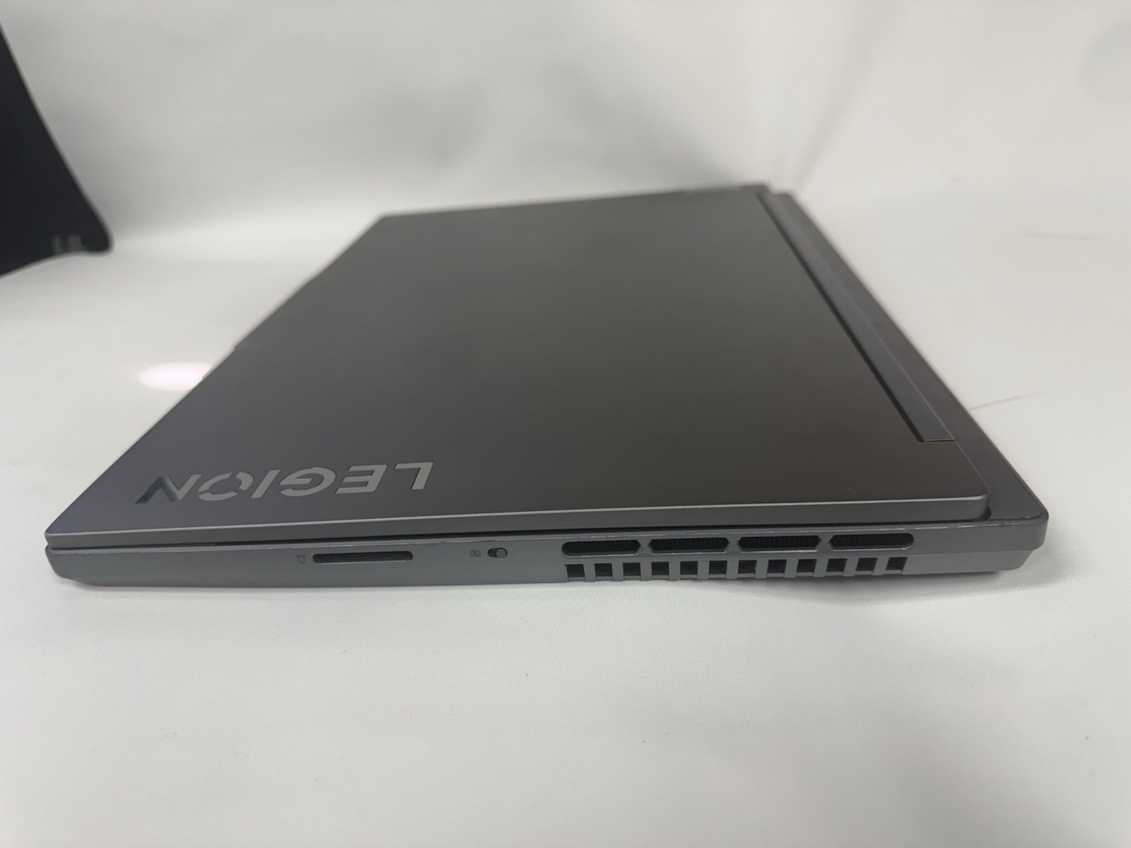 Lenovo Legion Slim 5 16ARP9 R7 7435HS RTX 4070 32GB DDR5 2TB SSD W/Office 2021