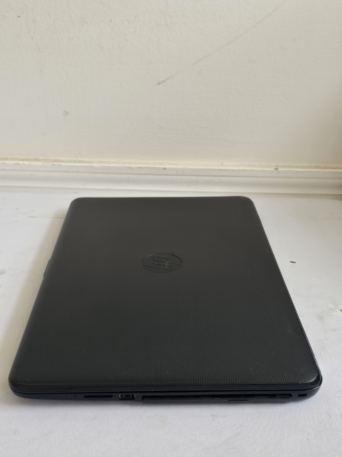 HP Notebook 17-x173dx Laptop – Intel i7 Gen 7 – 8GB RAM – 500GB BAD BATT Win 10