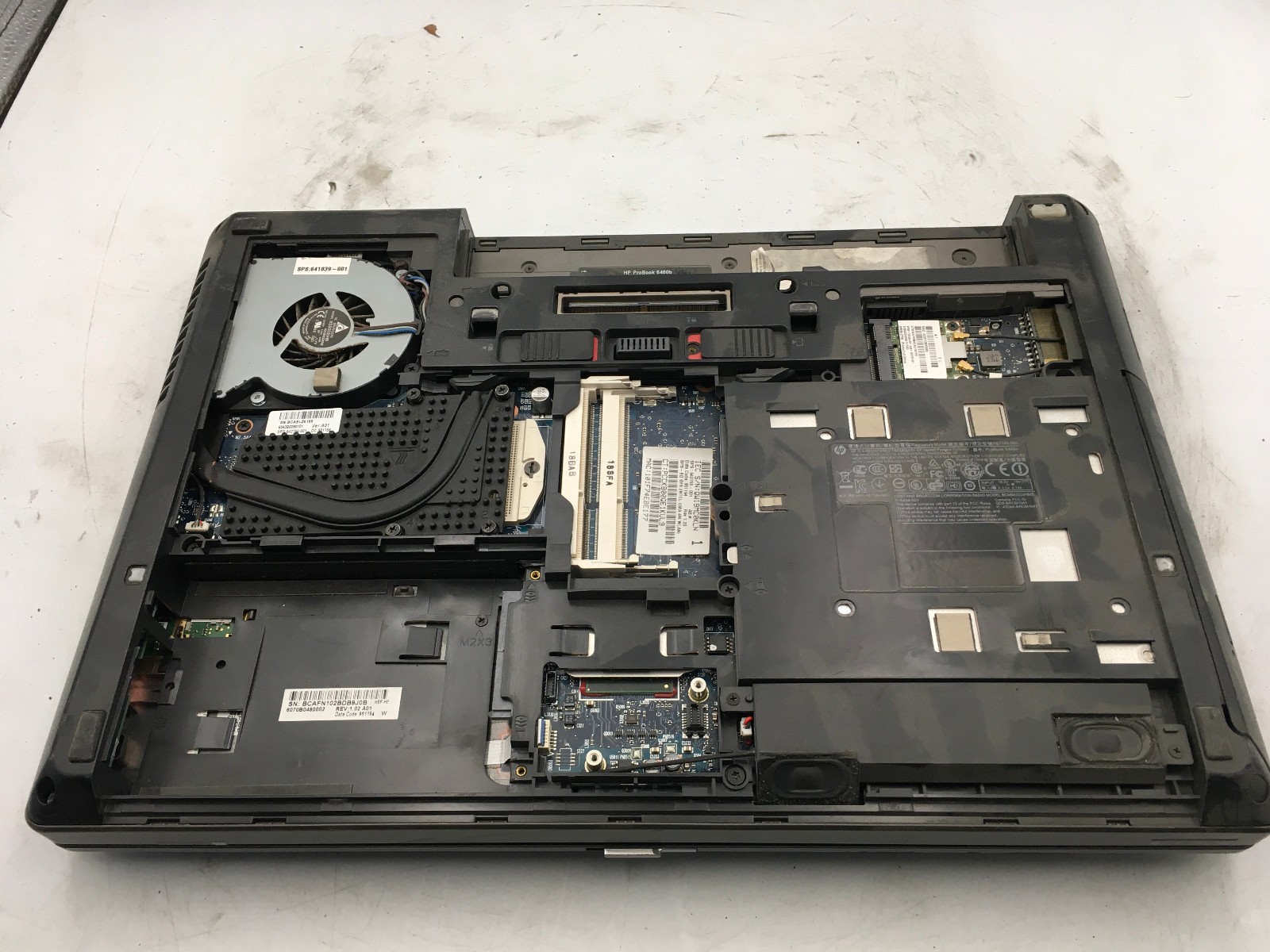 HP PROBOOK 6460B – FOR PARTS/MISSING PARTS – NO CPU – NO ARM – READ DESC – BB