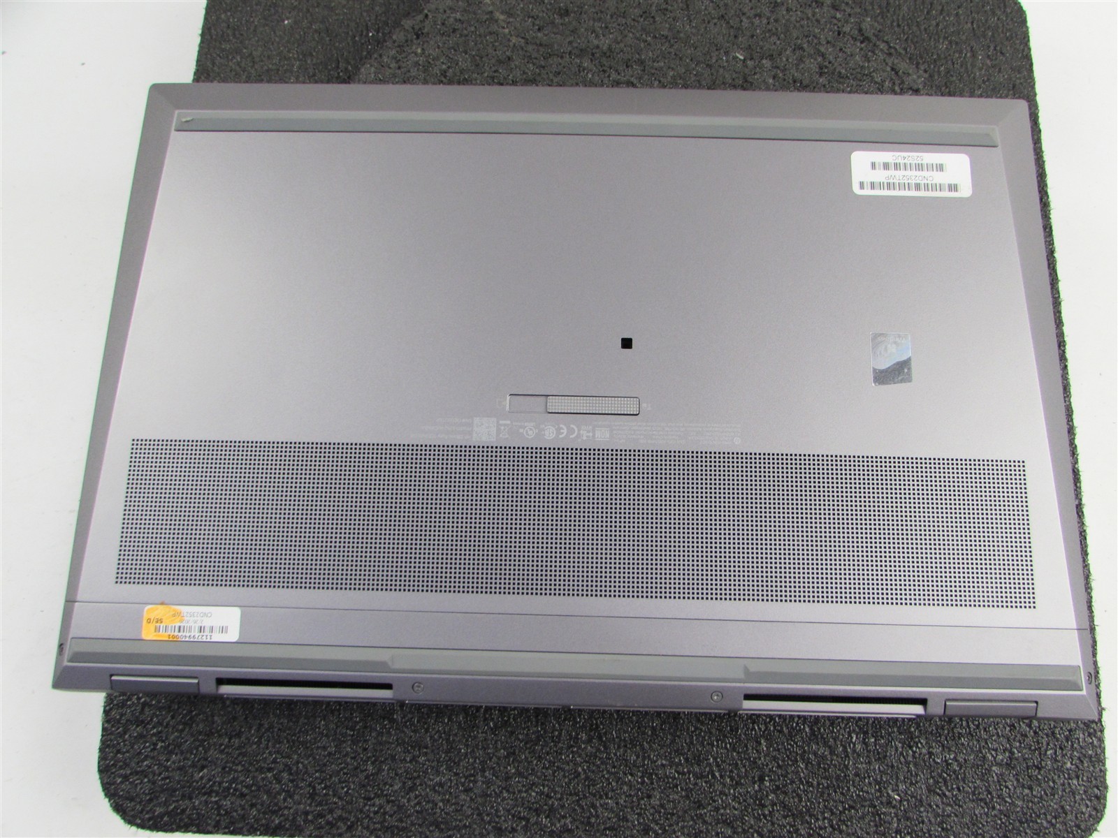 HPZBOOK FURY 17 (G8) 1920X1080 FHD I7-11850H 1TB SSD 32GB RAM AMD W6600M NO O.S