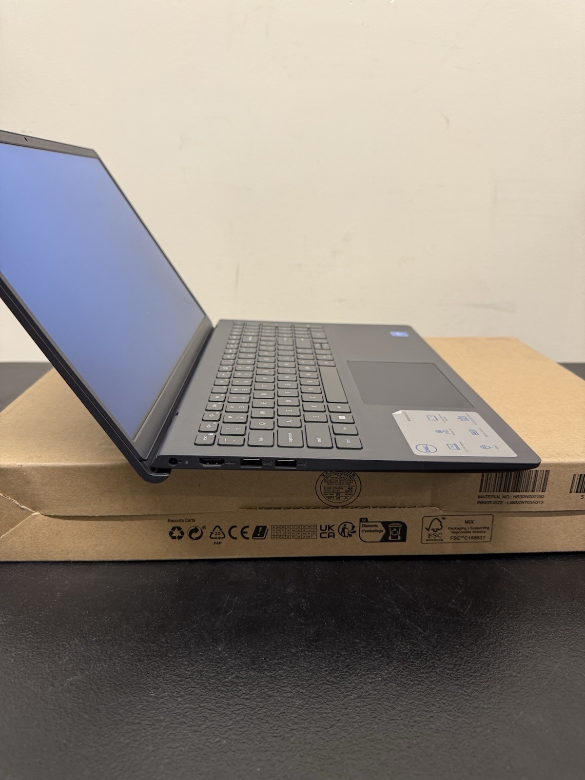 Dell Inspiron 15 3521 15.6″ Laptop Intel Celeron N4020 8GB RAM 256GB SSD Win 11