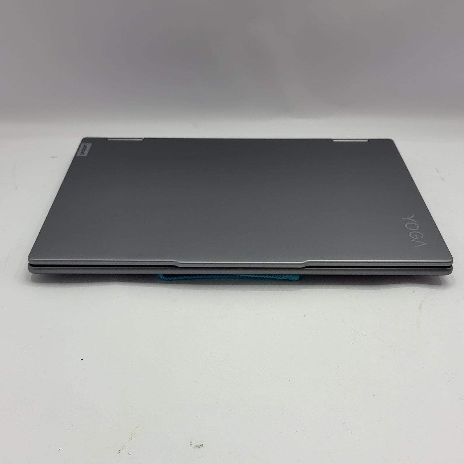 Lenovo Yoga 7 2-in-1 14AHP9 14″ Ryzen 5 8640HS 3.5GHz 8GB RAM 512GB SSD