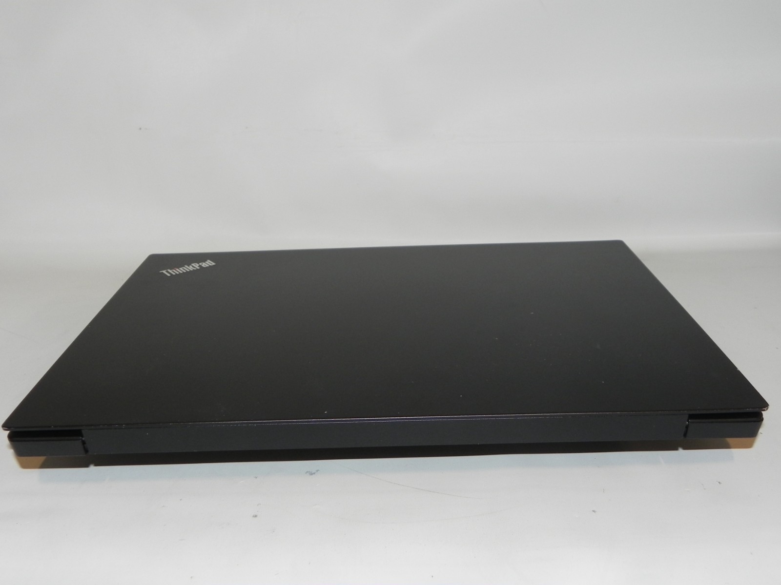 Lenovo ThinkPad E595 15.6″ Windows 11 AMD Ryzen 5-3500 2.1GHz 16GB RAM 256SSD