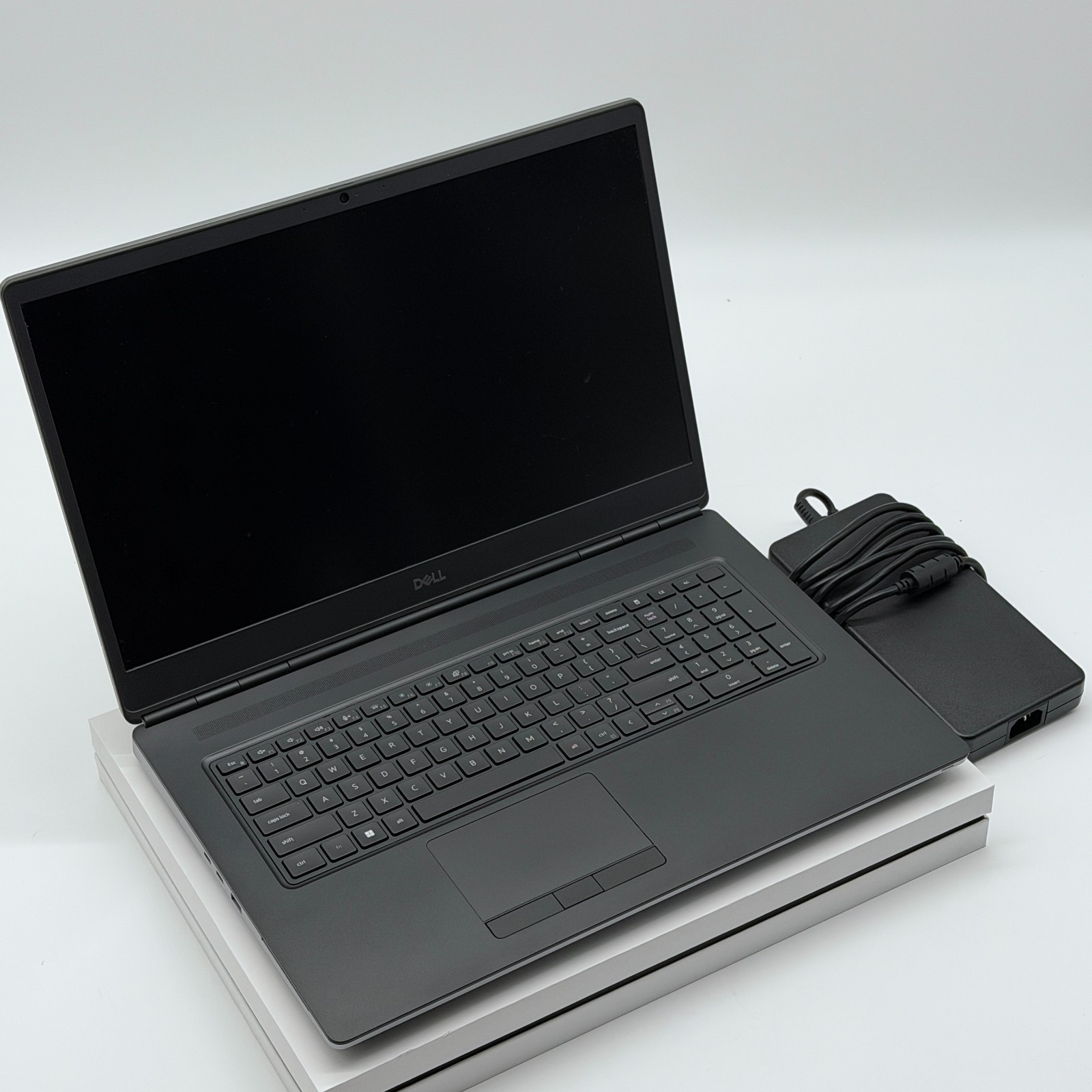 DELL PRECISION 7760 CORE i9 *128GB RAM* 2TB RTX A5000 16GB – 100% BATTERY