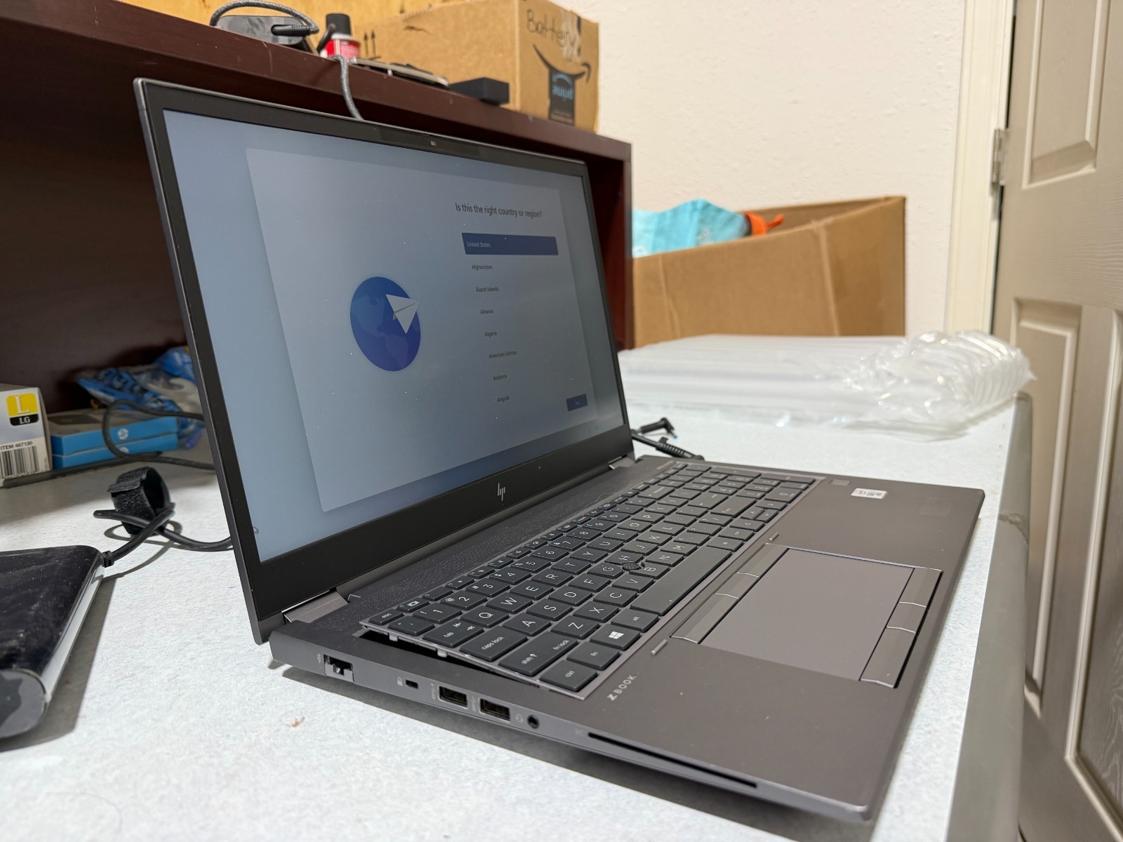 HP ZBook Power Mobile Workstation Laptop PC 15.6″ i7 32GB T2000 Pro *KYBD Loose*