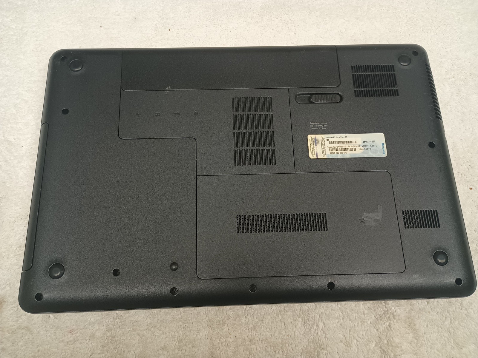 Compaq Presario CQ57-229WM AMD C-50 1.00 GHz 4 GB Ram NO HDD Boot To Bios