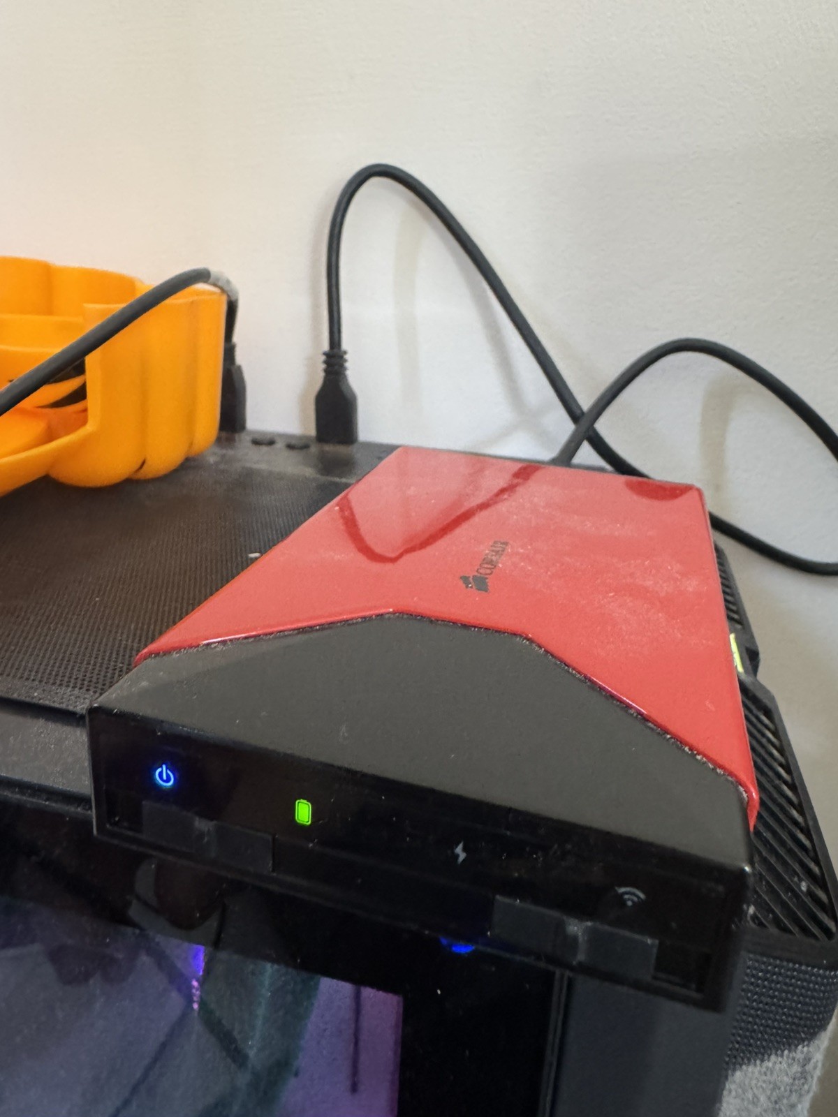 CORSAIR Voyager Air 1 TB Mobile Wireless Storage With Ethernet