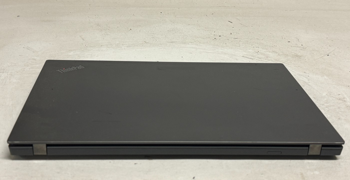 Lenovo ThinkPad T14 Gen 2 14″ (i5-1135G7 – 16GB RAM – 256GB SSD – Win11Home)