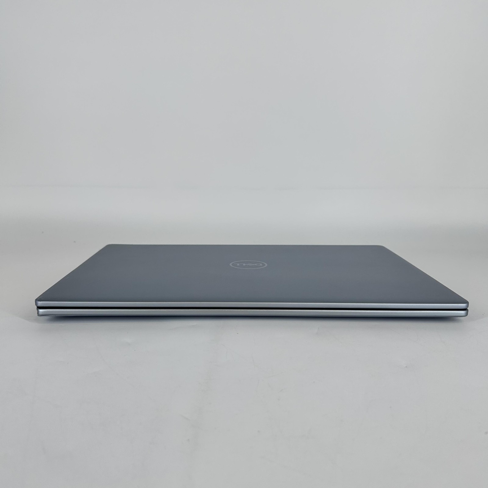 Dell Inspiron 5645 16 FHD+ 3.3 GHz Ryzen 7 8840U 16GB 1TB SSD One Bad USB-C Port