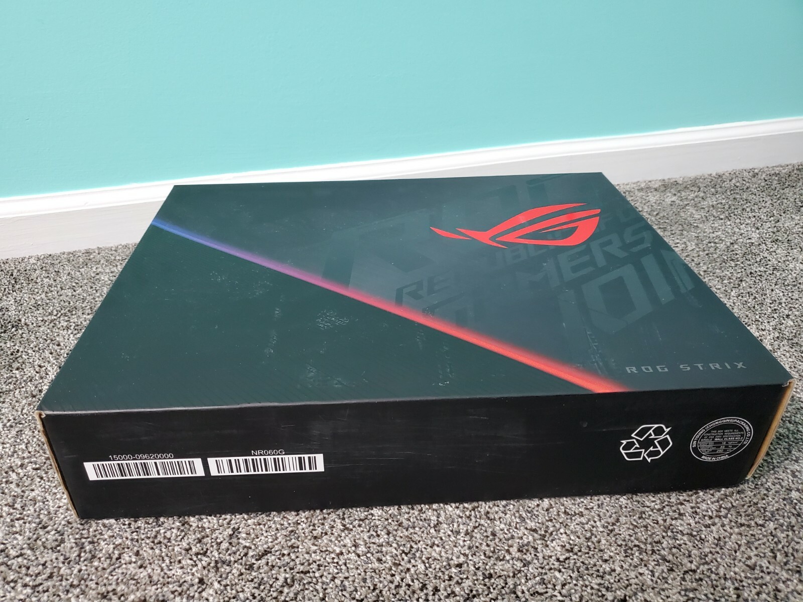 ASUS ROG Strix SCAR III 15.6″ 240hz 32GB RAM RTX 2070 (Great For Editing/Gaming)