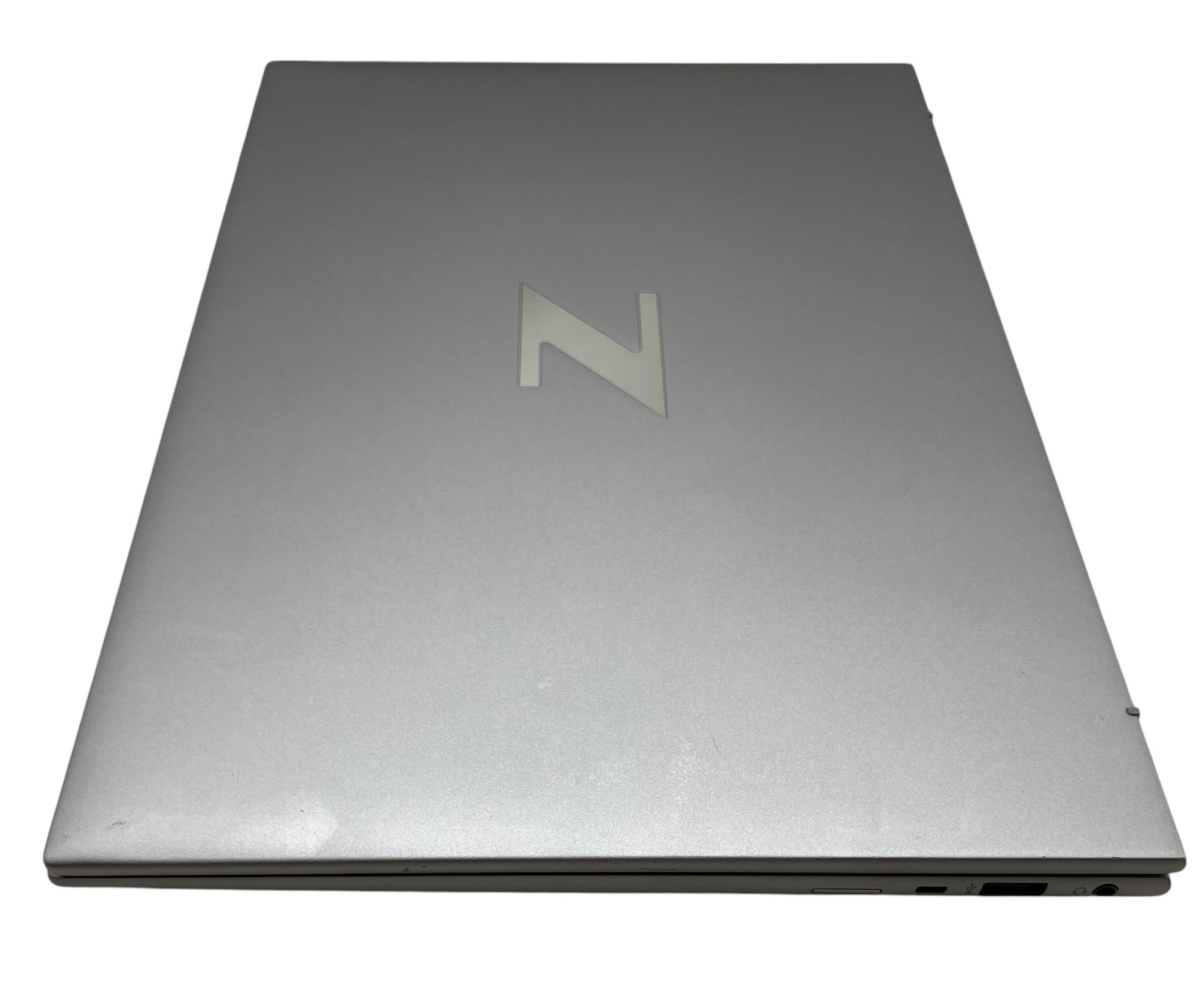 Hp ZBook Firefly G9 14″ – i7-1270P – 16GB RAM – 512GB SSD – Grade D