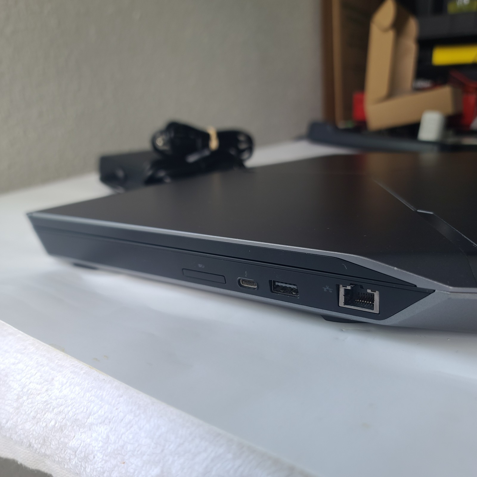 Alienware 17 R3 i7-6700HQ, GTX 970M 256GB SSD 1TB HDD Read Description
