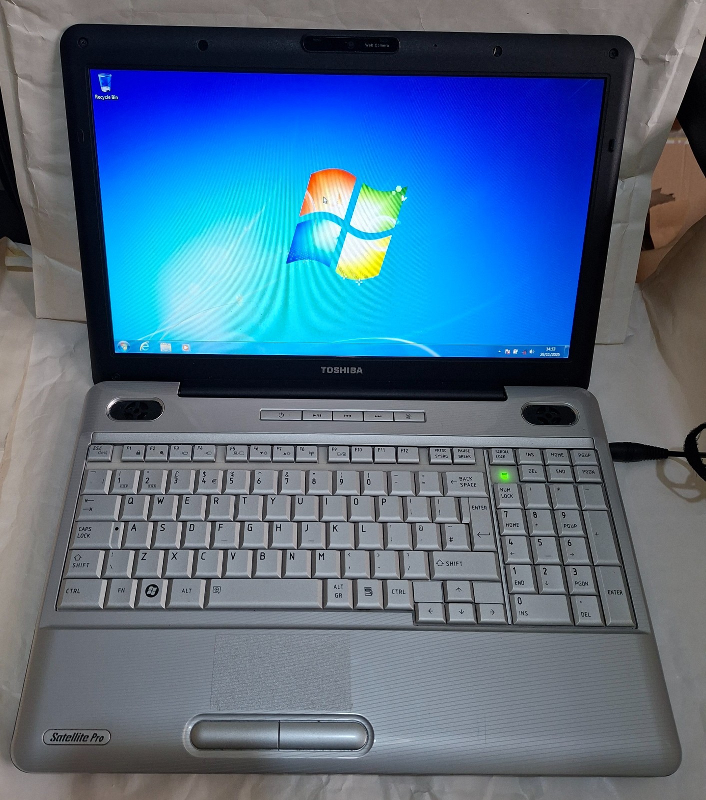 TOSHIBA SATELLITE PRO L500-1VW PSLS1E Laptop 15.6″ 2GB 120GB SSD Windows 7 HDMI