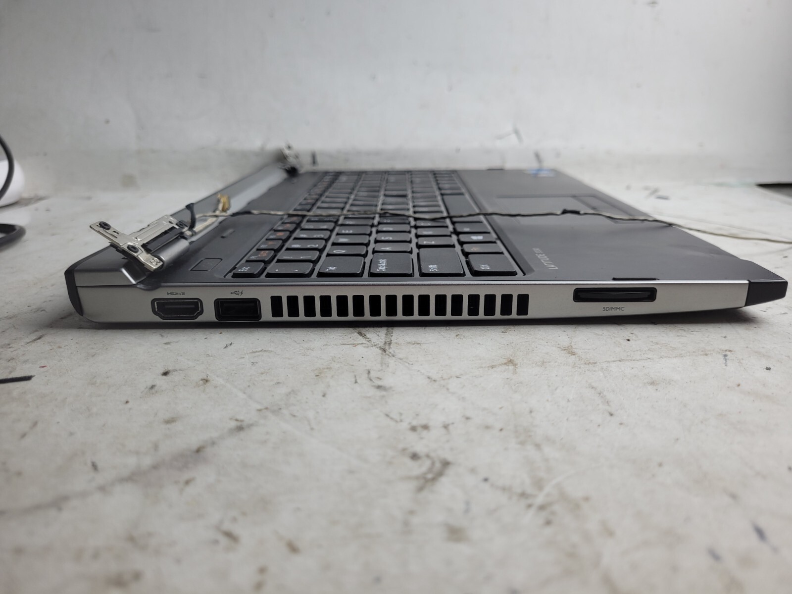 Dell Latitude 3330 w/Celeron 1007U, 4GB RAM, 320GB HDD, Laptop for Parts #2335