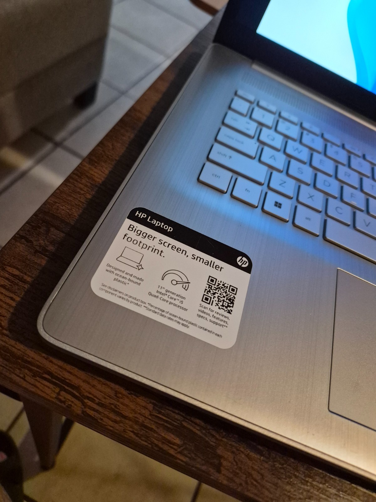 HP 17, 11th Gen Intel(R) Core(TM) i5-1135G7, Intel(R) Iris(R) Xe Graphics