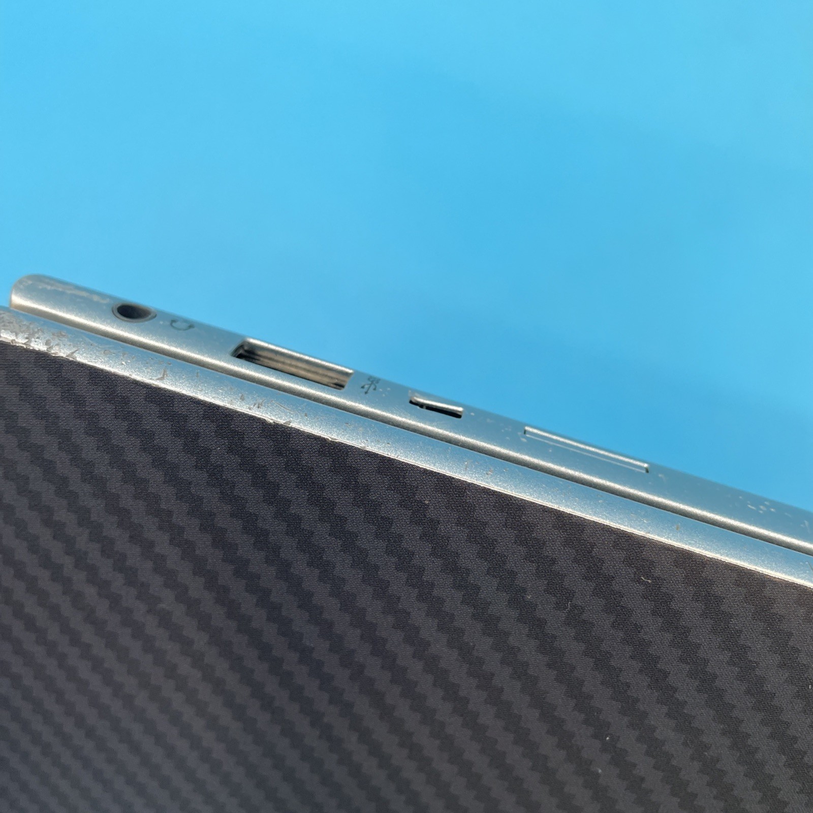 HP EliteBook 840 G10 | i5-1345U | 16GB RAM | 256GB SSD | WIN 11 PRO | 79% BATT