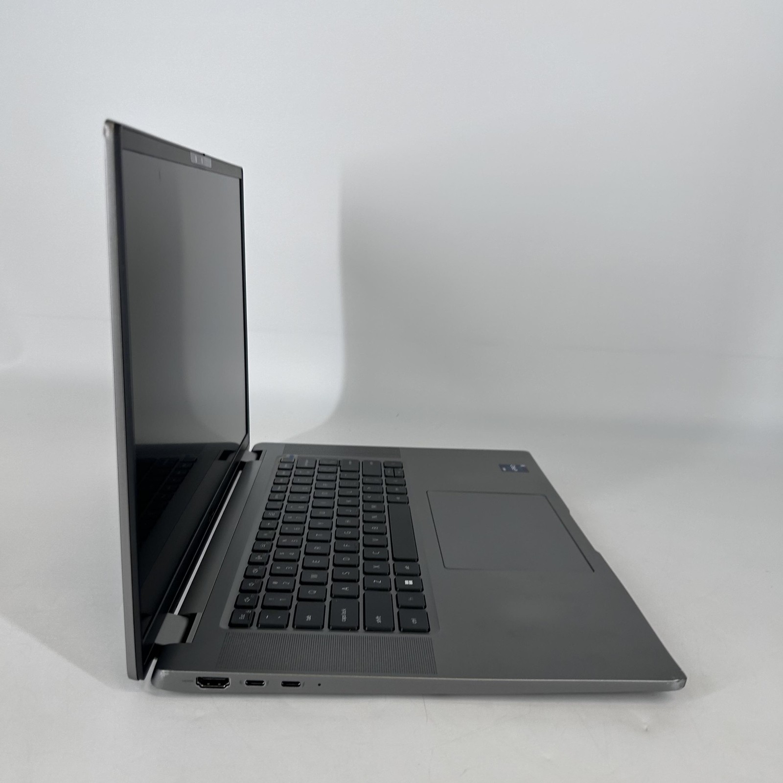 Dell Latitude 7640 16 Gray FHD+ 1.6 GHz i5-1345U 16GB 256GB SSD Good FRAME GAP