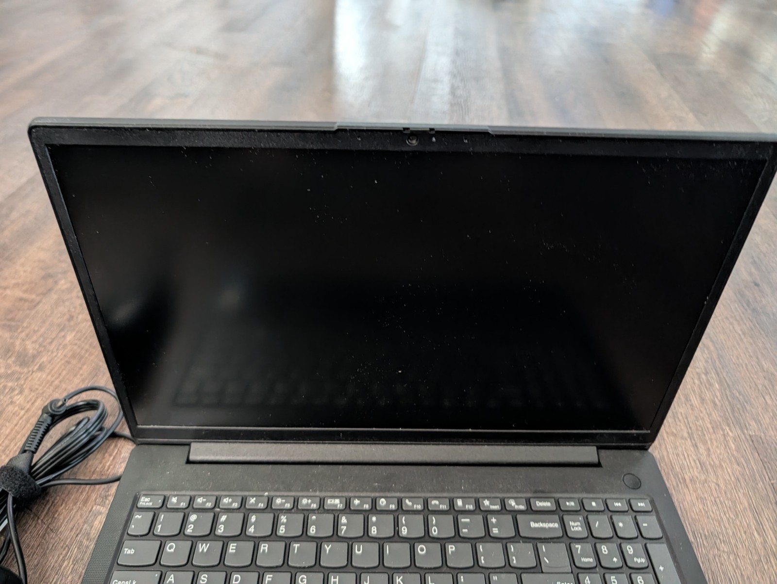 Lenovo V15 G4 IRU 15.6″ FHD i5-13420H 8GB RAM 512GB NVMe 83CC002EUS Win 11 PRO