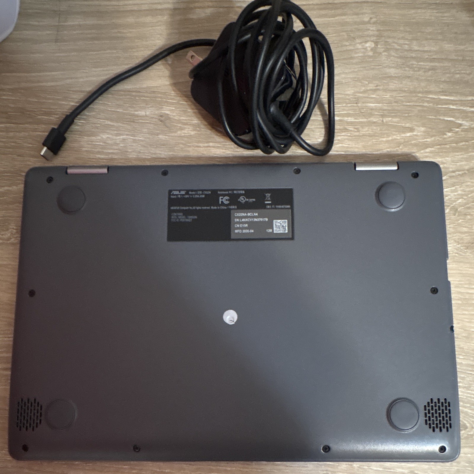 ASUS Chromebook CX22N 11.6in Celeron 4GB 32GB eMMC Chrome OS Gray Charger