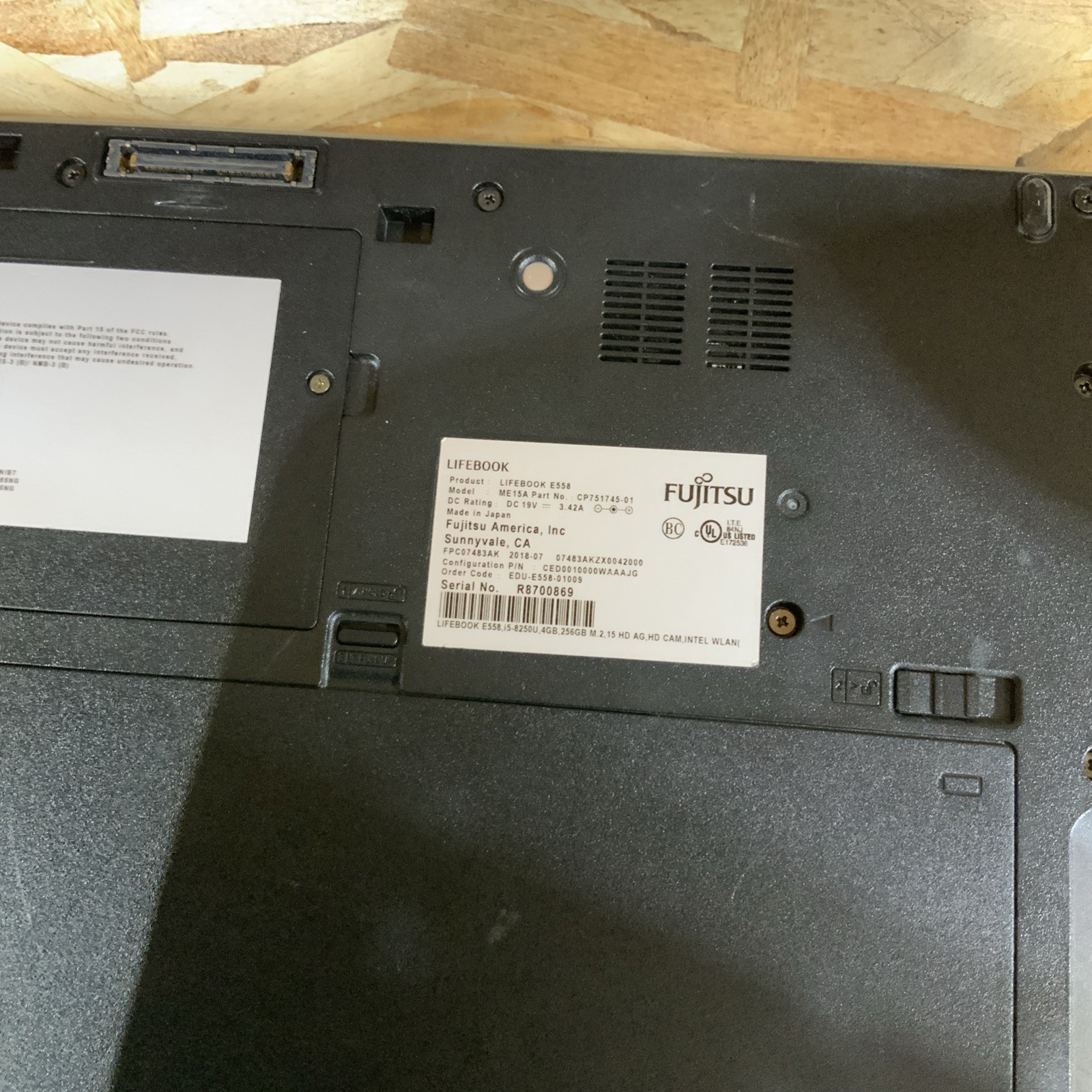Fujitsu Lifebook E558 I5-8250U 1.60GHZ 256GB SSD 8 GB RAM Win 11 A005