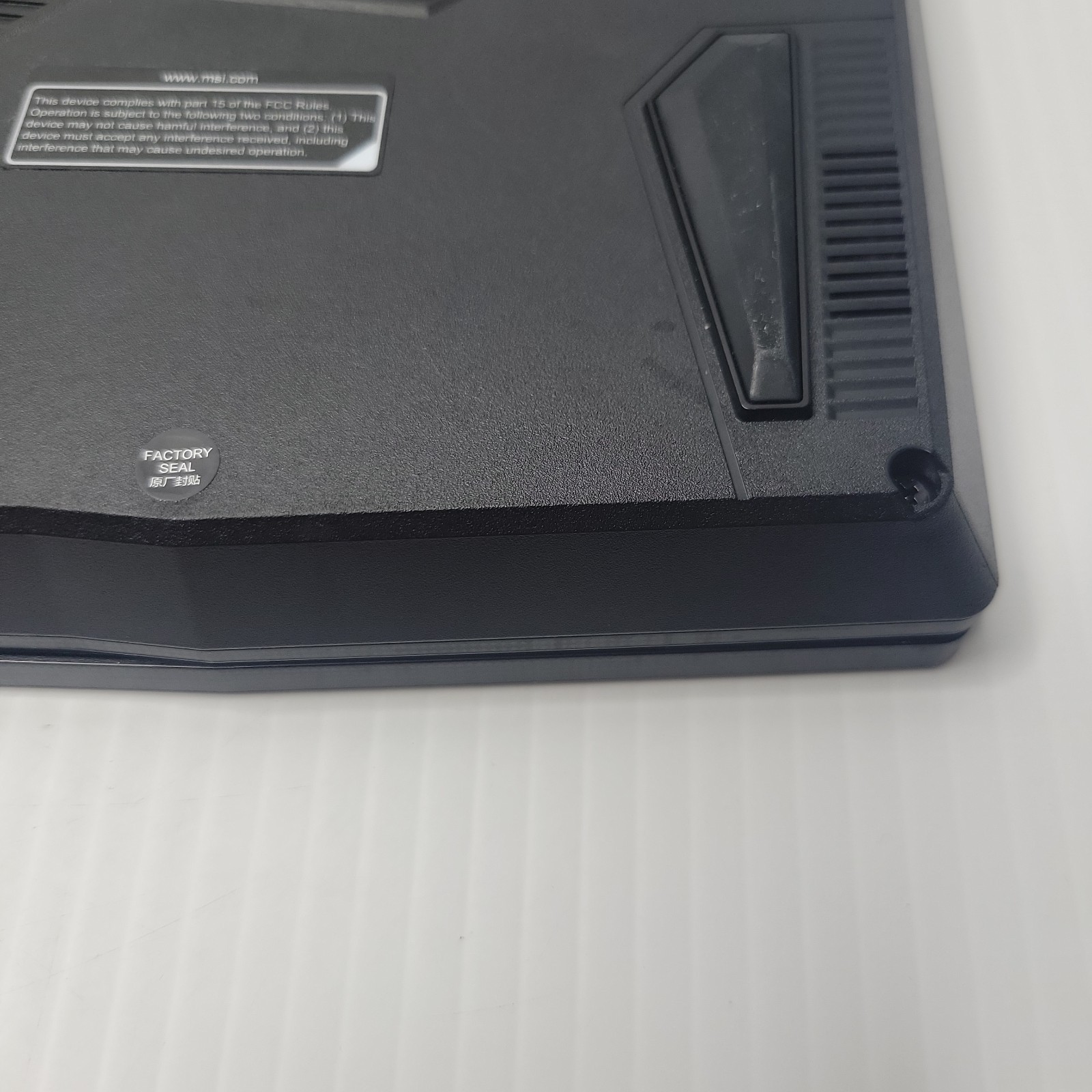 MSI Katana A15 AI B8VF 15.6″ Ryzen 8945HS RTX 4060 16GB Ram 1TB SSD Win 11 Home