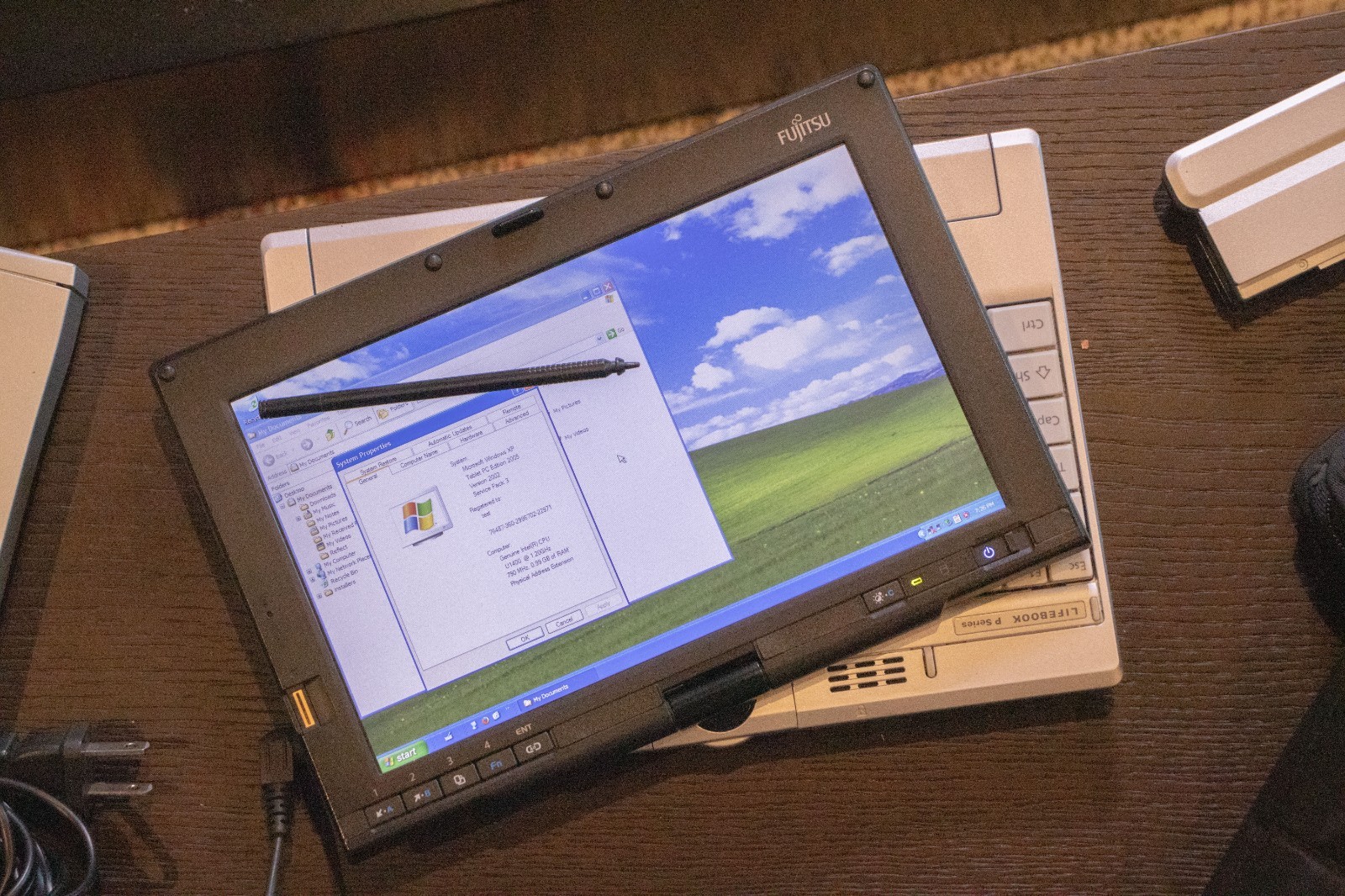 UMPC Collection: Sony U101/P, U70/P,UX280 (bad video),Fujitsu P1610 + acc/parts
