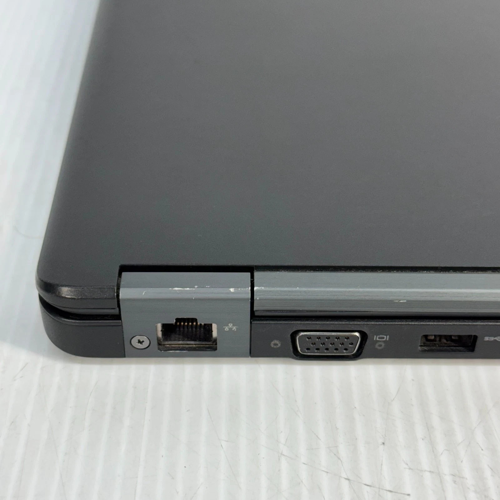 Dell Latitude E5450 i7-5600U 2.6GHz 8GB RAM 256GB SSD Windows 10 pro