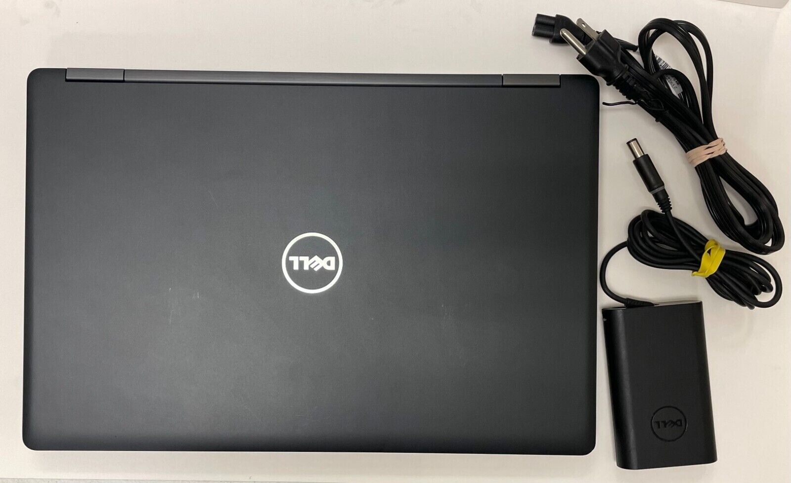 Dell Latitude 5580 15.6″ Intel i5 i5-7300U 8GB 128GB Windows 10 Pro