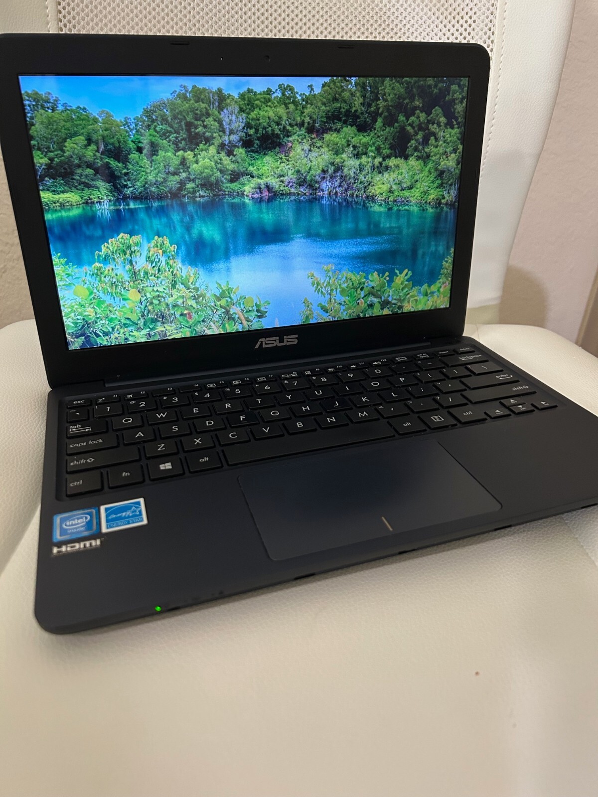 Asus X205T 11.6″ Intel Z3735F 1.33GHz 2GB 32GB WIN10 Charger Bundle