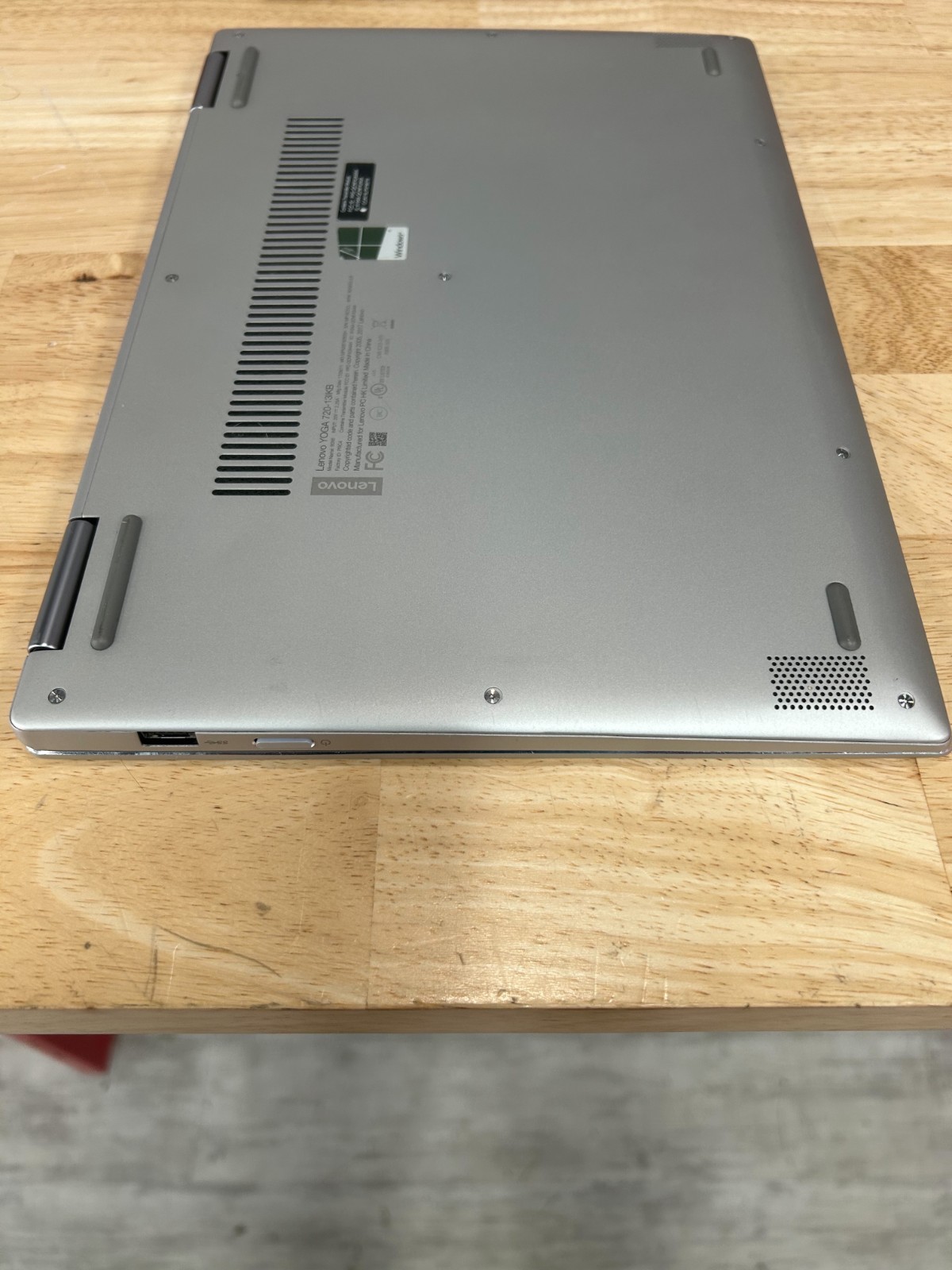 LENOVO YOGA 720-13IKB | I5-7200U 2.50GHZ | 512GB | 8GB | WIPED| NO CHARGER