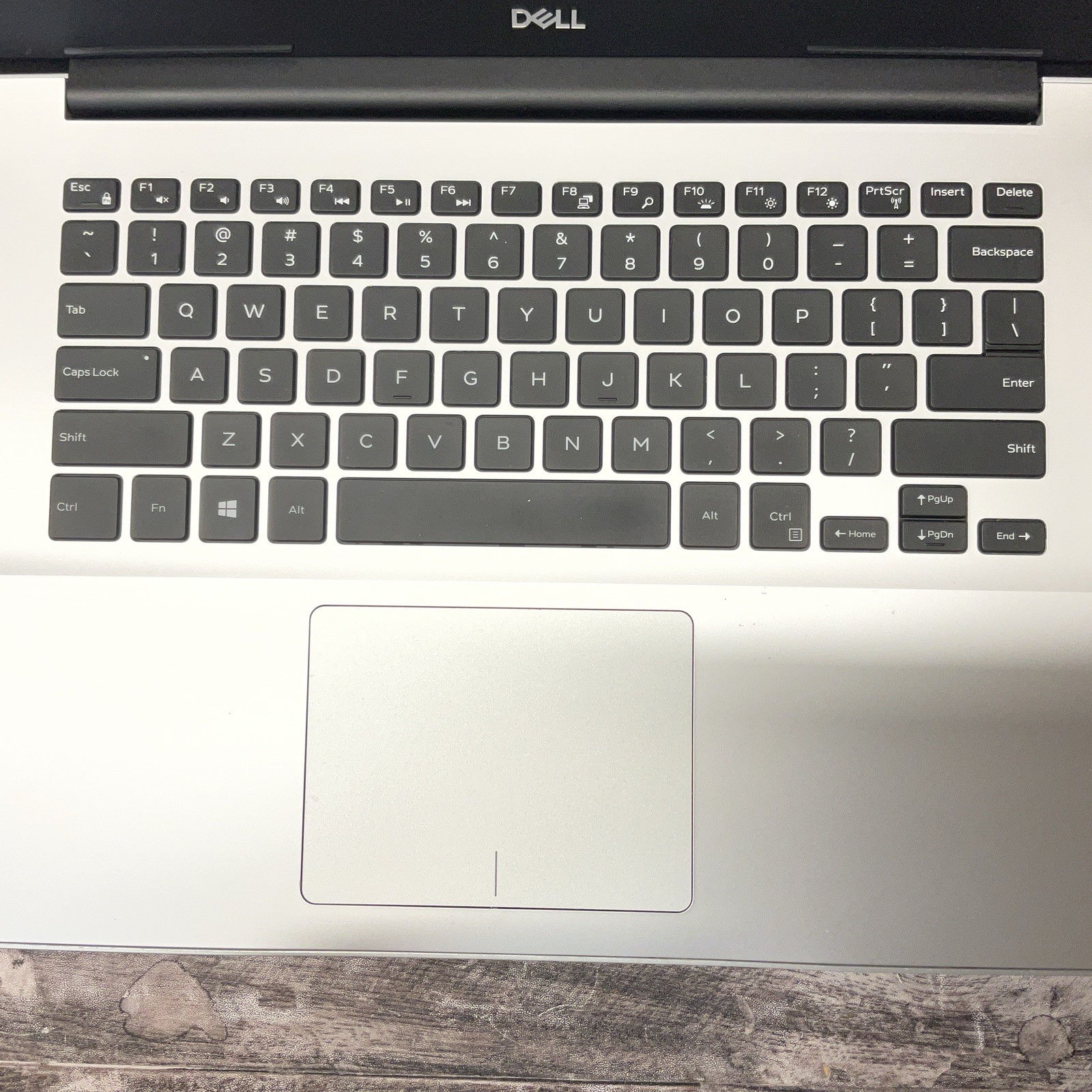 Dell Inspiron 5585 / Ryzen 5 3500U / 8GB RAM / 256GB SSD / Windows 11 Pro / C20