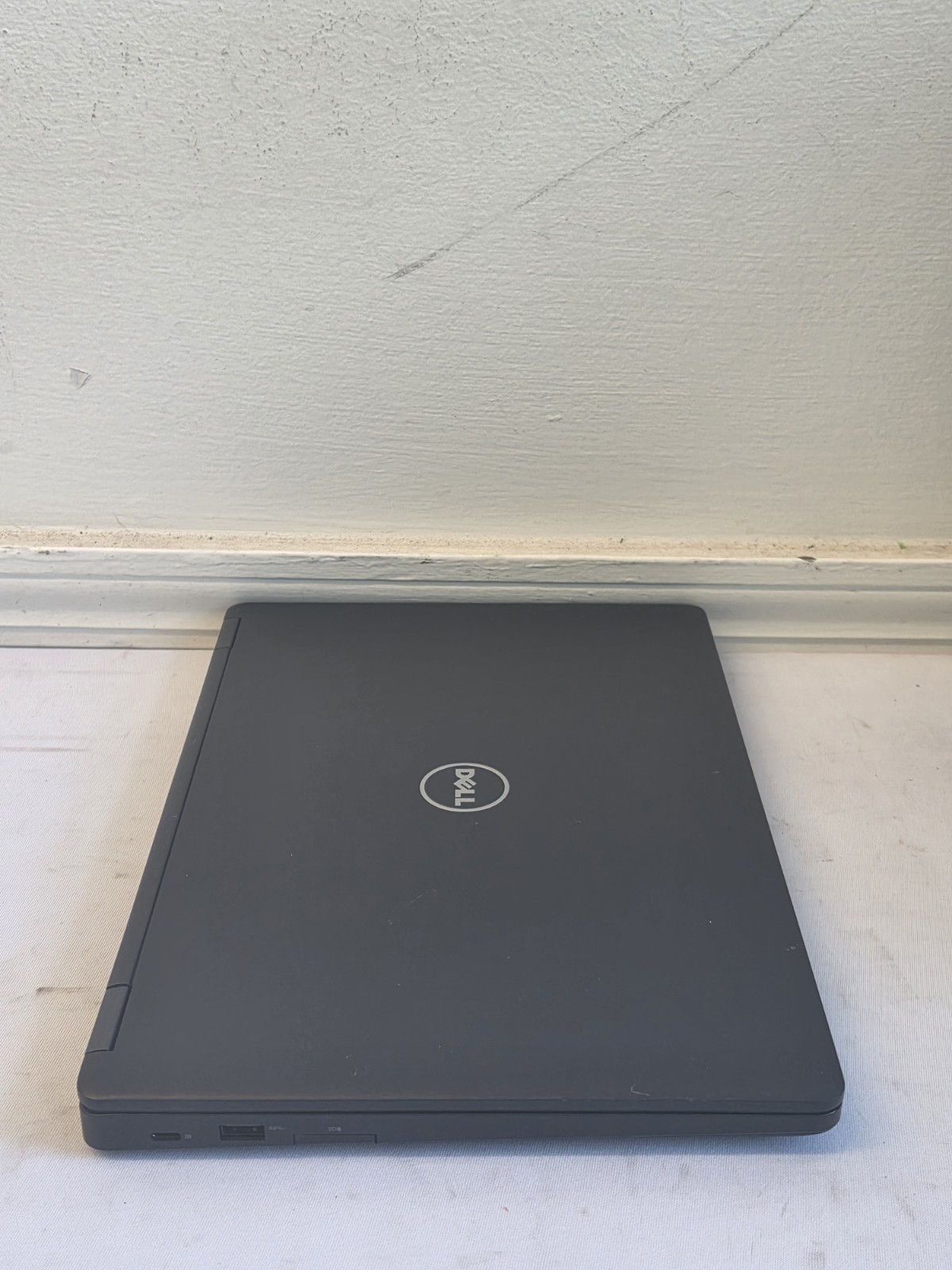 Dell Latitude 5480 Laptop – Intel i5 Gen 7 – 4GB RAM – 500GB HDD – Windows 10